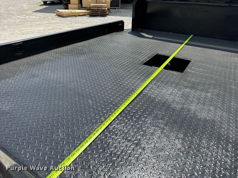 image for item EN4570 2019 Ford F350 Super Duty XL SuperCab flatbed pickup truck