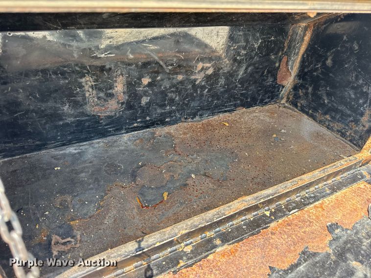 image for item EN4570 2019 Ford F350 Super Duty XL SuperCab flatbed pickup truck