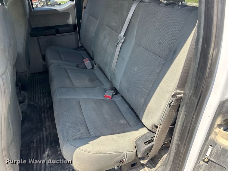 image for item EN4570 2019 Ford F350 Super Duty XL SuperCab flatbed pickup truck