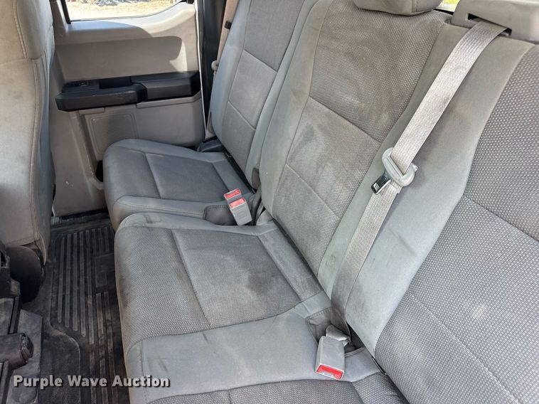 image for item EN4570 2019 Ford F350 Super Duty XL SuperCab flatbed pickup truck