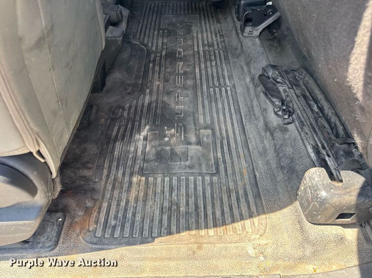 image for item EN4570 2019 Ford F350 Super Duty XL SuperCab flatbed pickup truck