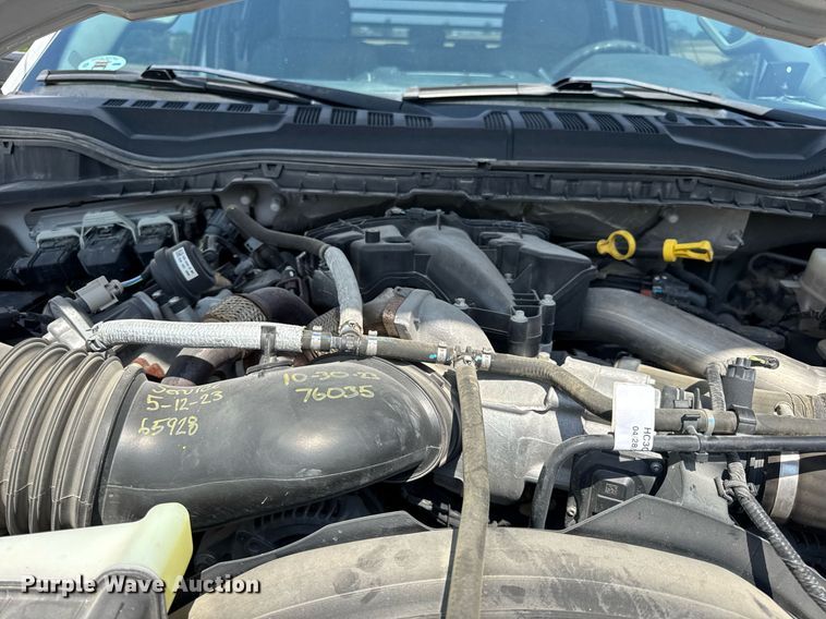 image for item EN4570 2019 Ford F350 Super Duty XL SuperCab flatbed pickup truck