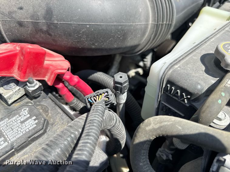 image for item EN4570 2019 Ford F350 Super Duty XL SuperCab flatbed pickup truck