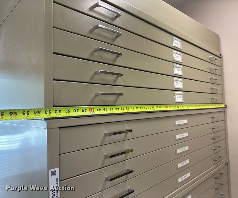 image for item EN4618 (6) file cabinets