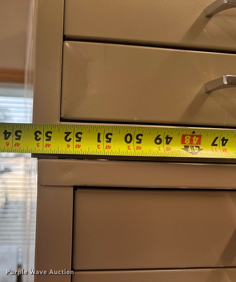 image for item EN4618 (6) file cabinets