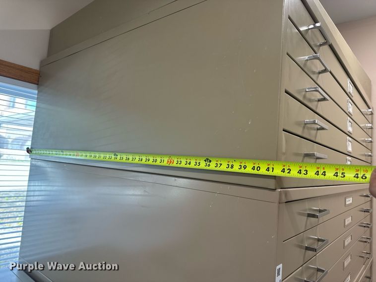 image for item EN4618 (6) file cabinets