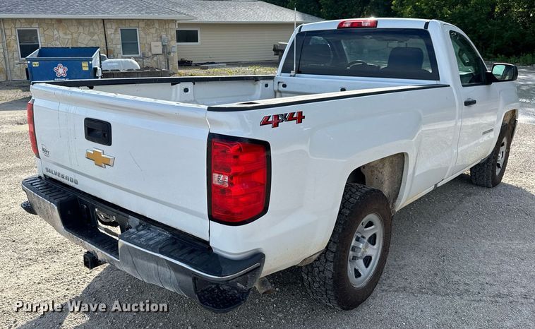 image for item EN4619 2018 Chevrolet Silverado 1500 pickup truck