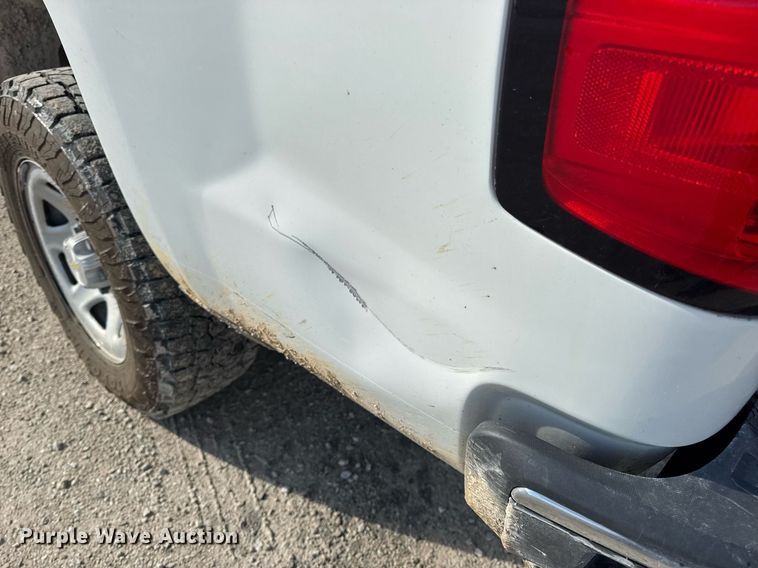 image for item EN4619 2018 Chevrolet Silverado 1500 pickup truck