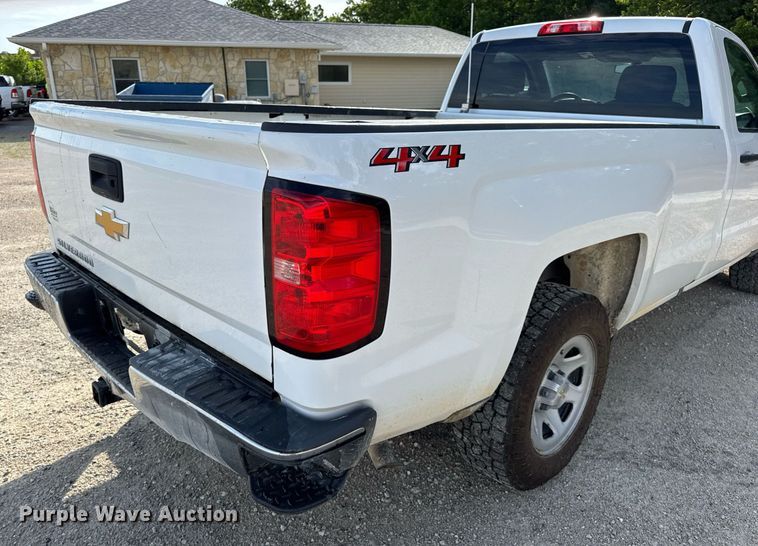 image for item EN4619 2018 Chevrolet Silverado 1500 pickup truck