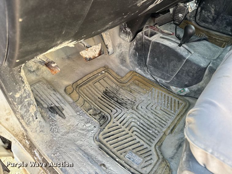 image for item EN4619 2018 Chevrolet Silverado 1500 pickup truck