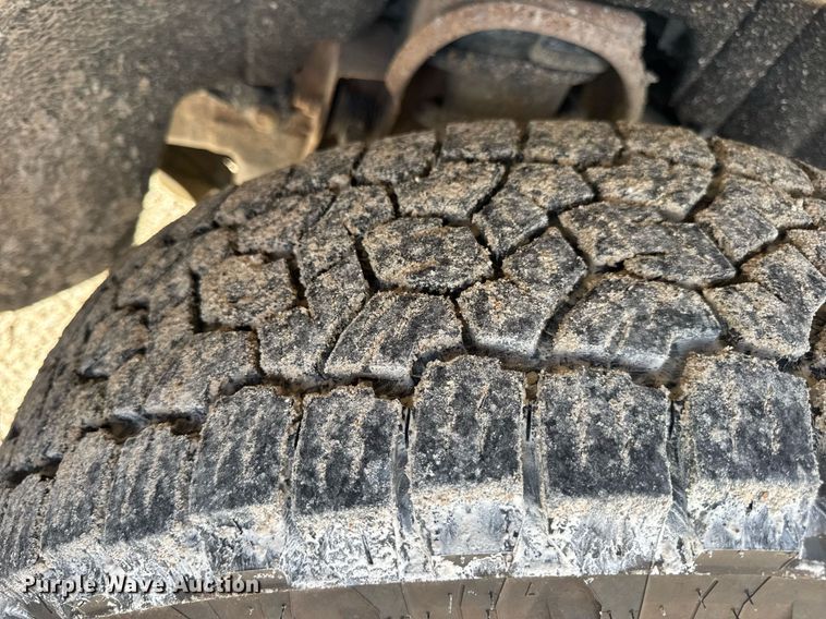 image for item EN4619 2018 Chevrolet Silverado 1500 pickup truck