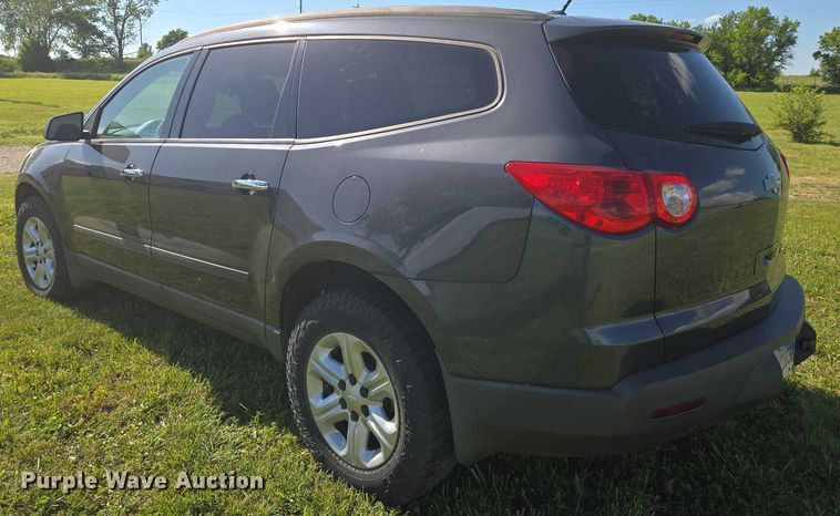 image for item EN8201 2012 Chevrolet Traverse LS SUV