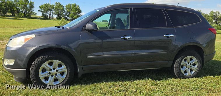 image for item EN8201 2012 Chevrolet Traverse LS SUV