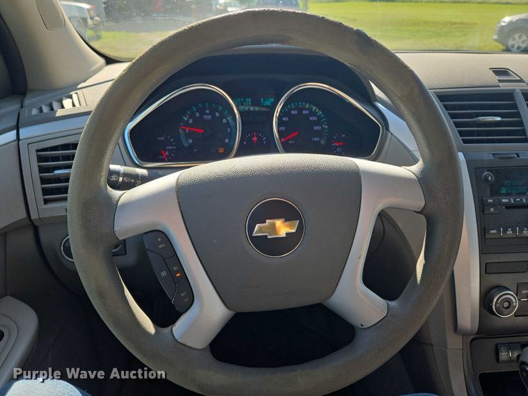 image for item EN8201 2012 Chevrolet Traverse LS SUV