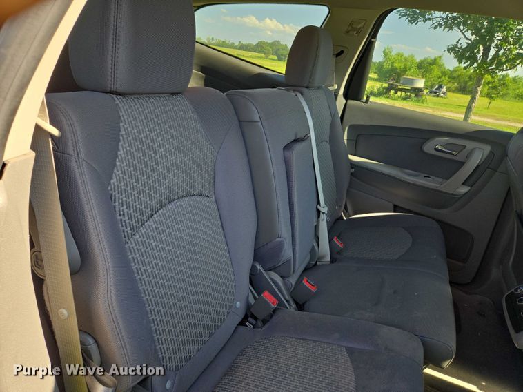 image for item EN8201 2012 Chevrolet Traverse LS SUV