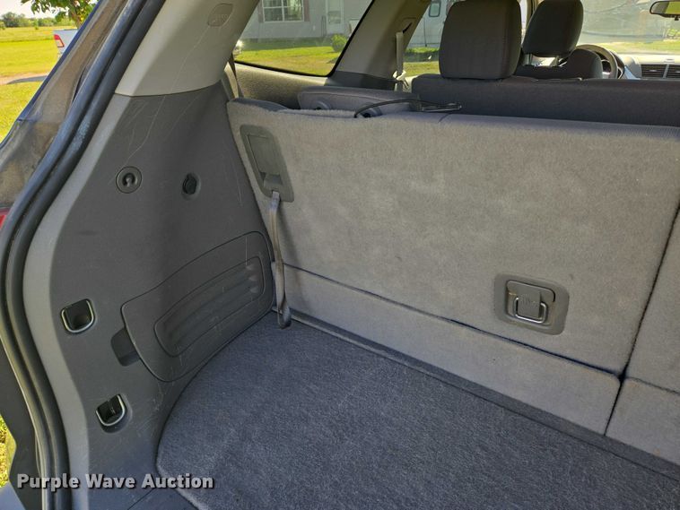 image for item EN8201 2012 Chevrolet Traverse LS SUV