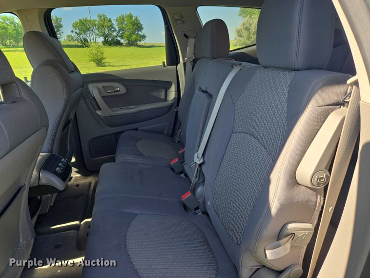 image for item EN8201 2012 Chevrolet Traverse LS SUV