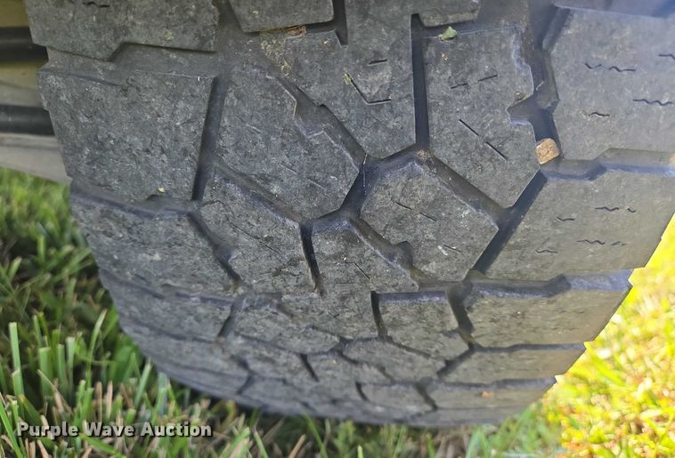 image for item EN8201 2012 Chevrolet Traverse LS SUV