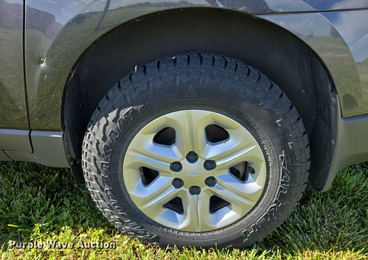 image for item EN8201 2012 Chevrolet Traverse LS SUV