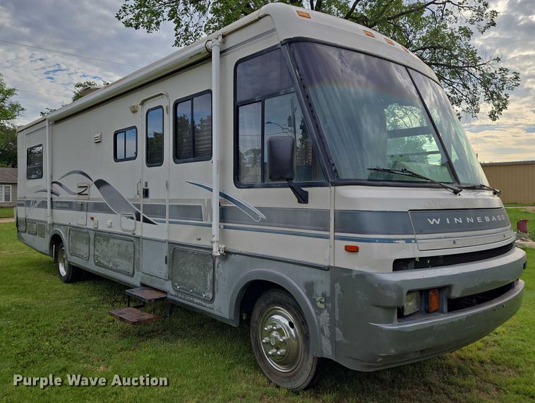 image for item EN8203 1996 Freightliner RV