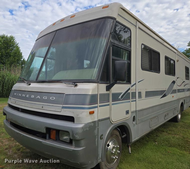 image for item EN8203 1996 Freightliner RV