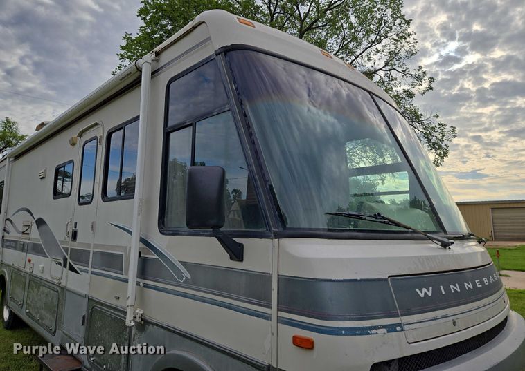 image for item EN8203 1996 Freightliner RV