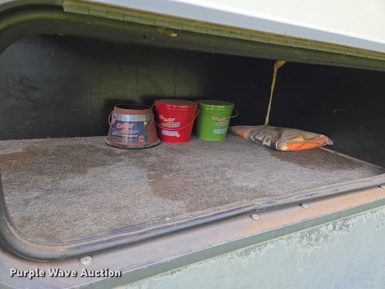 image for item EN8203 1996 Freightliner RV