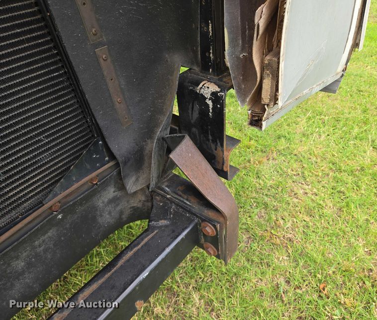 image for item EN8203 1996 Freightliner RV