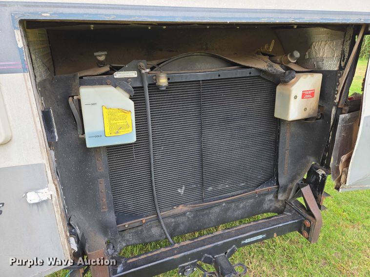 image for item EN8203 1996 Freightliner RV