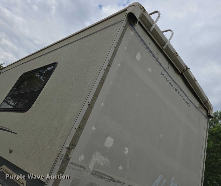 image for item EN8203 1996 Freightliner RV