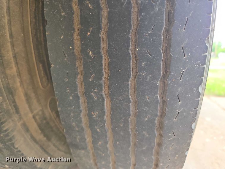 image for item EN8203 1996 Freightliner RV