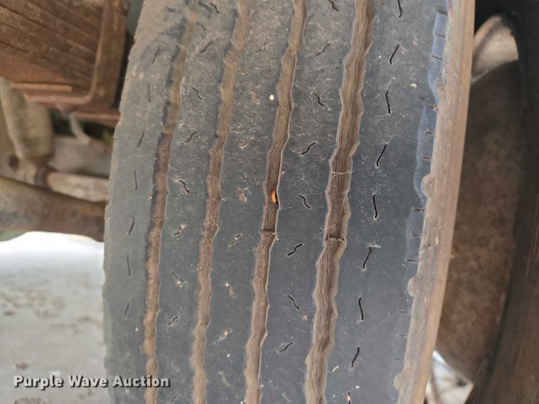 image for item EN8203 1996 Freightliner RV