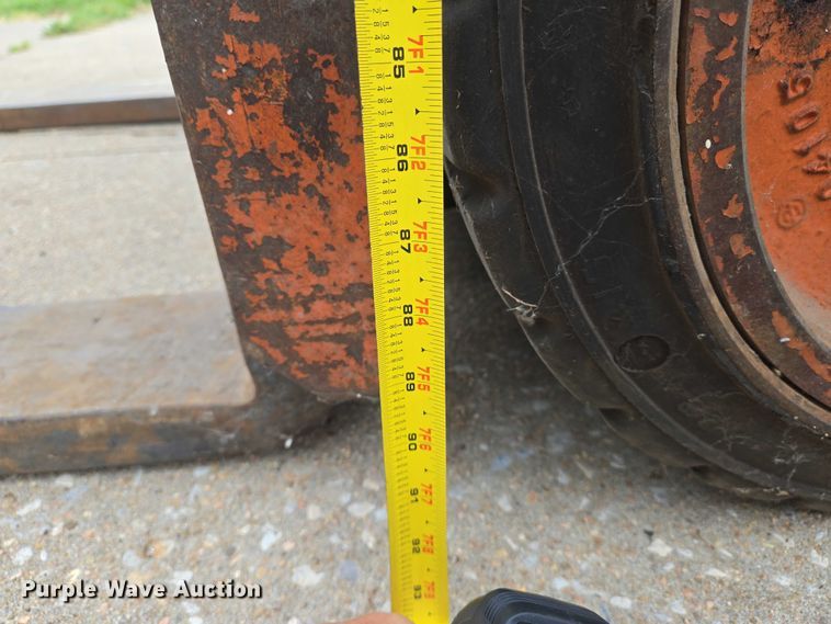 image for item EN8204 Allis-Chalmers FT 80 forklift