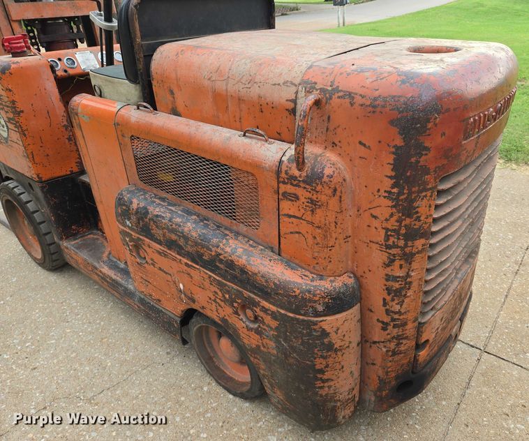 image for item EN8204 Allis-Chalmers FT 80 forklift