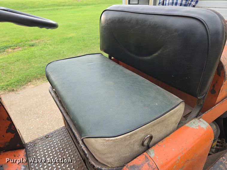 image for item EN8204 Allis-Chalmers FT 80 forklift