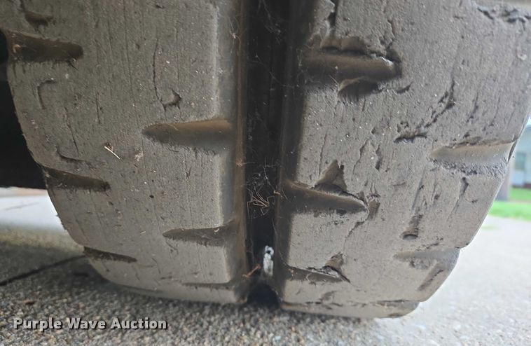 image for item EN8204 Allis-Chalmers FT 80 forklift