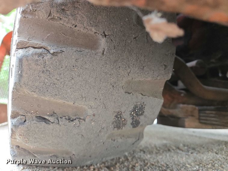 image for item EN8204 Allis-Chalmers FT 80 forklift