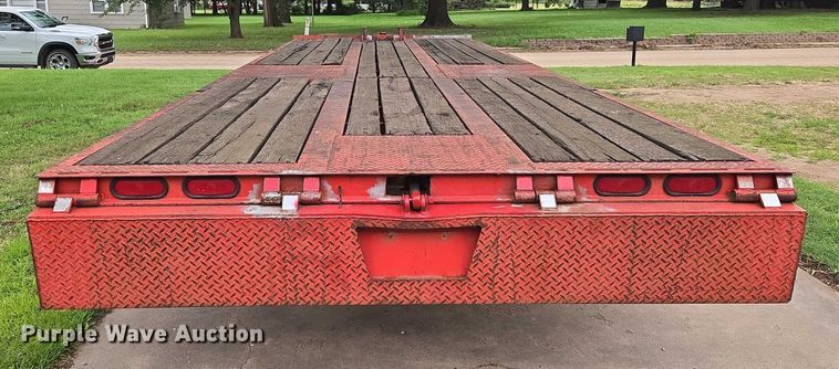 image for item EN8205 1999 Evaco D020T222T tilt deck equipment trailer