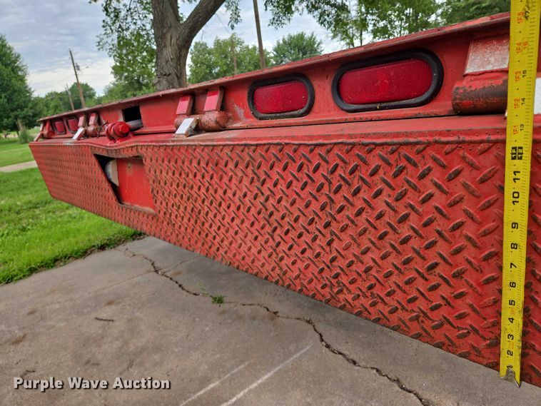 image for item EN8205 1999 Evaco D020T222T tilt deck equipment trailer