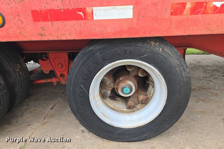 image for item EN8205 1999 Evaco D020T222T tilt deck equipment trailer