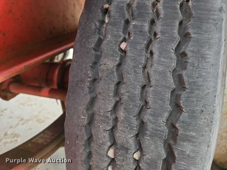 image for item EN8205 1999 Evaco D020T222T tilt deck equipment trailer