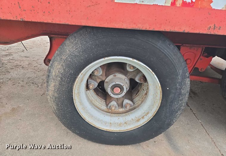 image for item EN8205 1999 Evaco D020T222T tilt deck equipment trailer