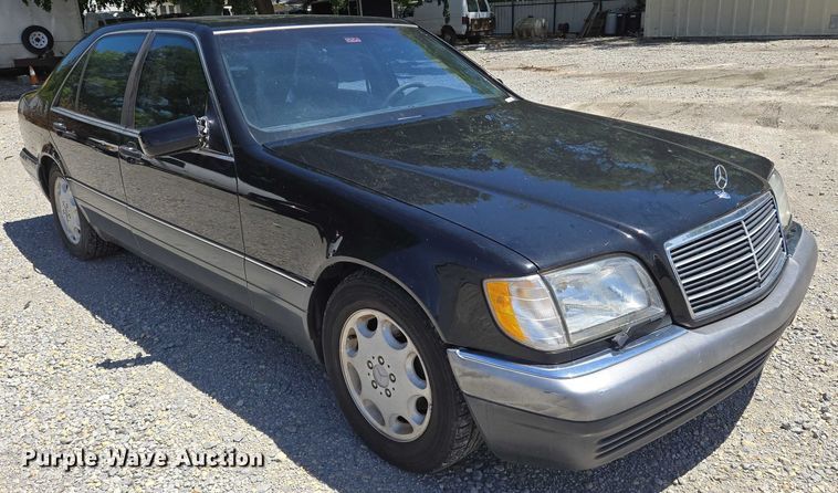 image for item EN8211 1996 Mercedes-Benz  S420 