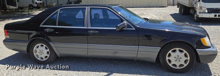 image for item EN8211 1996 Mercedes-Benz  S420 