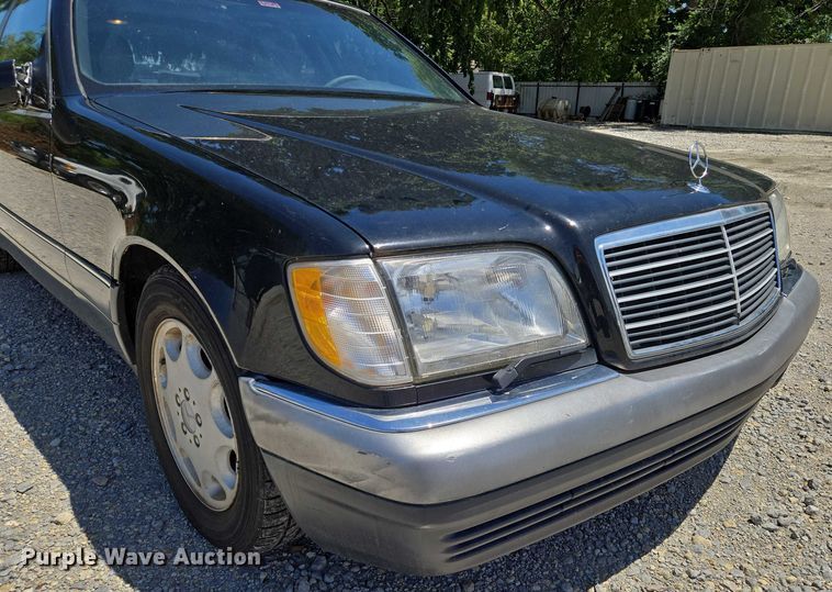 image for item EN8211 1996 Mercedes-Benz  S420 