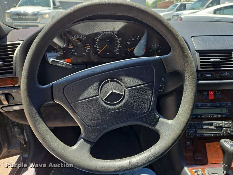 image for item EN8211 1996 Mercedes-Benz  S420 