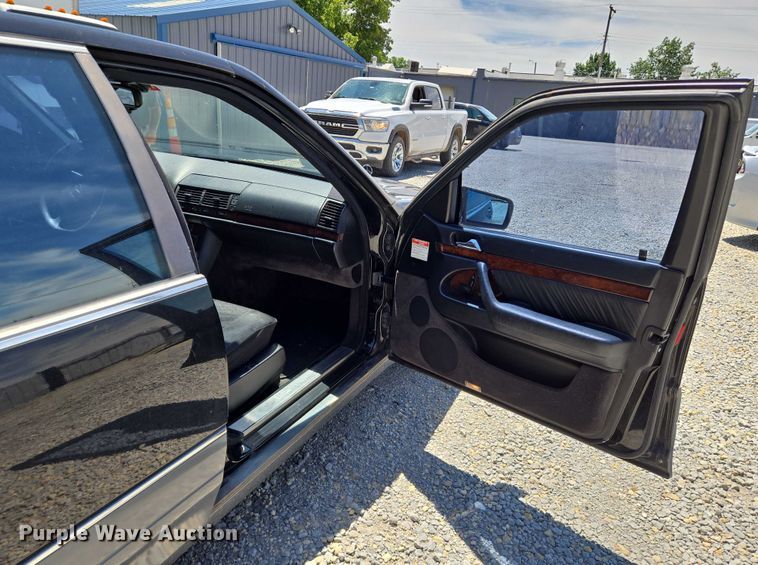 image for item EN8211 1996 Mercedes-Benz  S420 