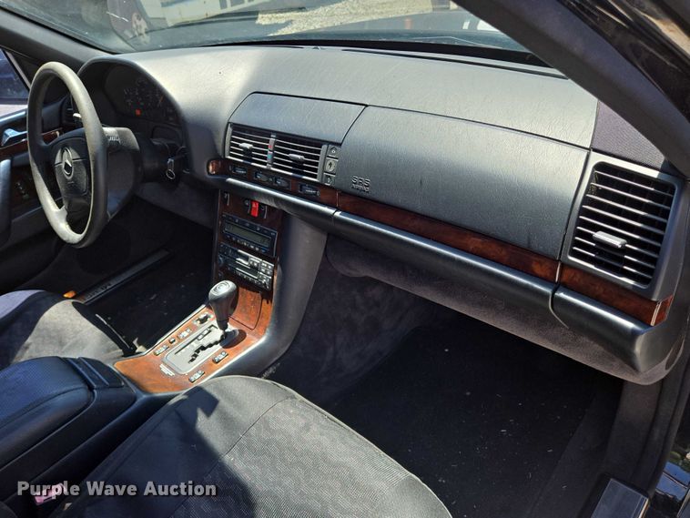 image for item EN8211 1996 Mercedes-Benz  S420 