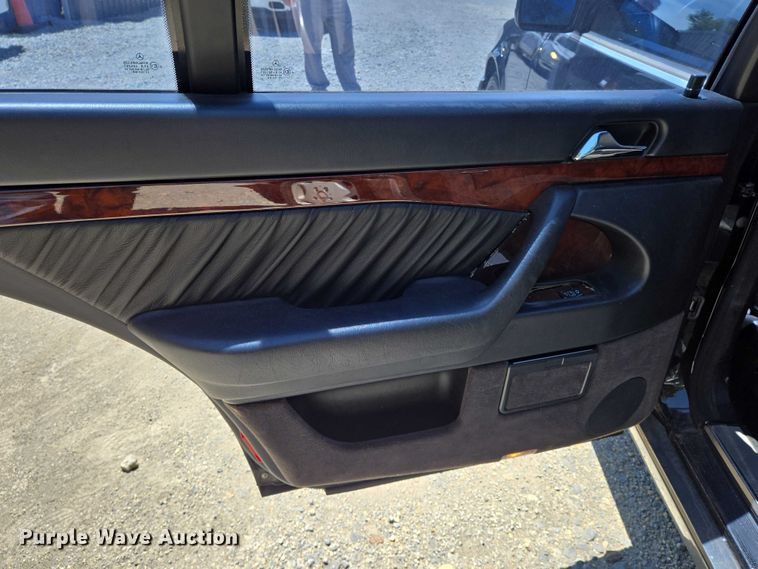 image for item EN8211 1996 Mercedes-Benz  S420 