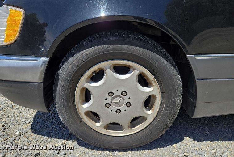 image for item EN8211 1996 Mercedes-Benz  S420 